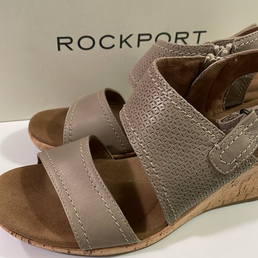Rockport Beige Wedge Sandals women's size 8.5 - Picture 7 of 8